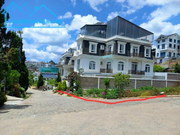 Đất biệt thự 366m² đường 3/4 ngay cửa ngõ Tp Đà Lạt.Ra hồ Xuân Hương chỉ 600m - 3