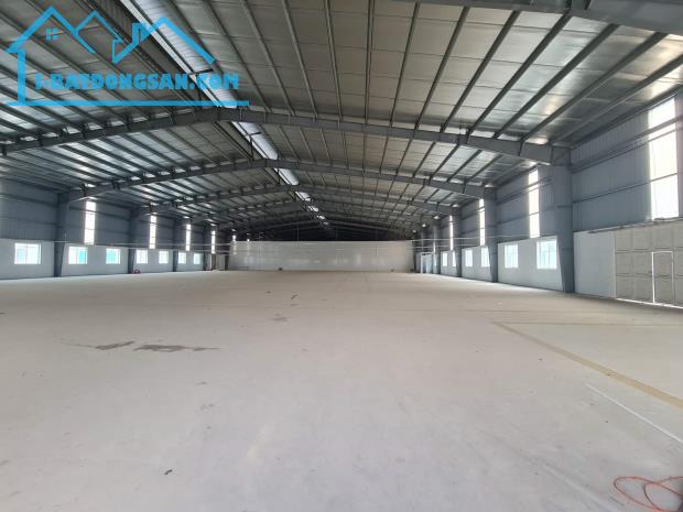 Cho thuê 2300m2 CCN Yên Mỹ, giá 2,5usd/m2 PCCC tiêu chuẩn, SX mọi nghề