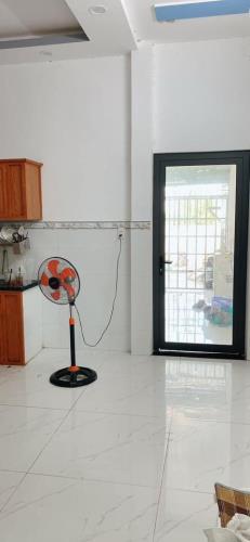 Bán nhà gần Chợ Chiều, DT:5,5x23m. Thổ cư.GIá 600 triệu,bao sổ.