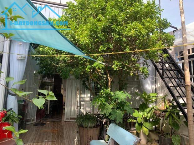 Bán nhà nhỏ có vườn ở Vĩnh Thạnh Nha Trang chỉ 1,55 tỷ - 2