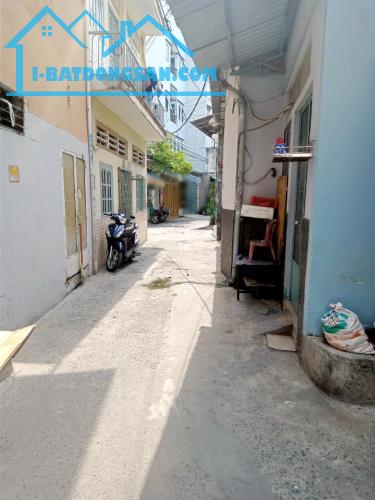 Nhà bán Trệt, lầu 39m2 hẻm 125 Nguyễn Thị Tần P2Q8 - 2