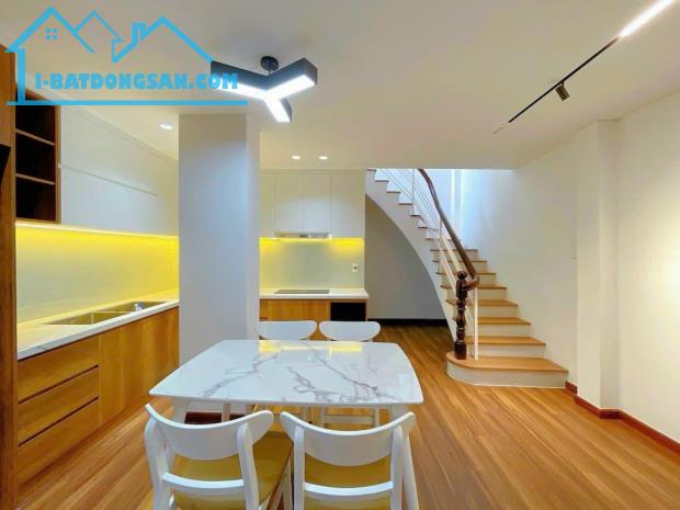 Bán nhà Bình Thạnh nhà 50m2 nhà trệt 2 lầu 4 PN giá Trên 6 tỷ