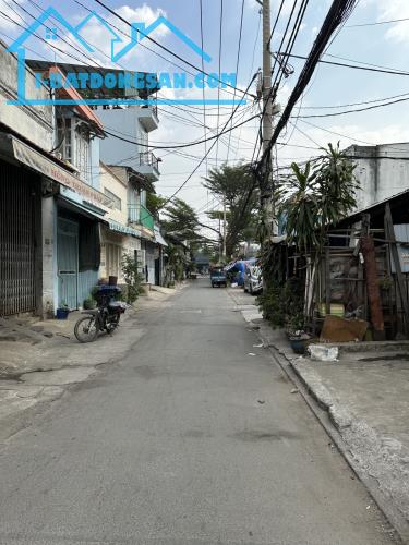 Bán nhà Bình Tân, đường Hương Lộ 2, 46m2 (5,5x8,5), 1 lầu, hẻm 3m, nhỉnh 2,5 tỷ - 2