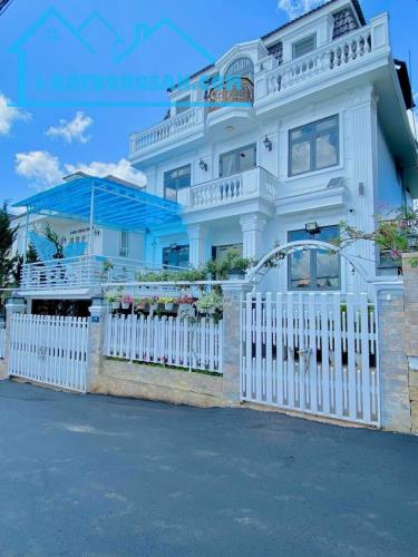 Cần bán căn villa hiện đại hẻm Mai Anh Đào p8 XINH ĐẸP LẮM Ạ