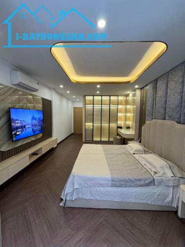 Bán nhà mặt đường Xuân Phương, Nam Từ Liêm 40M 5 Tầng, kinh doanh, ô tô đỗ cửa
