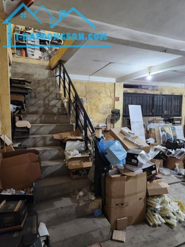 Cho thuê nhà 2 tầng rộng 130m2 để làm kho xưởng ở Kim Đồng, Hoàng Mai. 13tr - 2