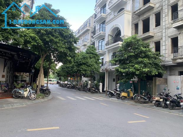 LIỀN KỀ LONG BIÊN 90M x 6TẦNG, VỈA HÈ, ÔTÔ DỪNG ĐỖ, KINH DOANH NGÀY ĐÊM - 1