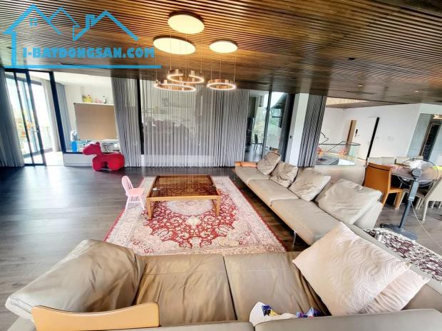BIỆT THỰ CẦU GIẤY DIỆN TÍCH 140m2 - 5 TẦNG - GIÁ SIÊU RẺ 40 TỶ - AN SINH ĐỈNH CAO