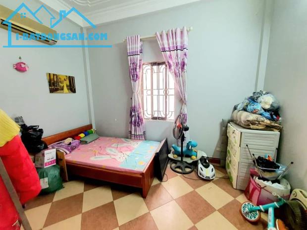 Bán nhà đẹp ở ngay ngõ 176 Trương Định 50m, 4 tầng, gần ô tô, nhỉnh 6 tỷ, có TL mạnh - 3