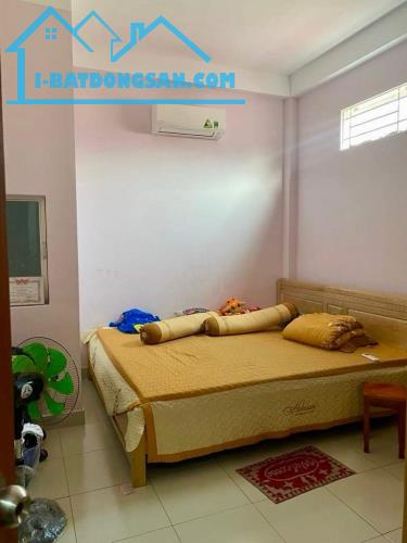Bán gấp nhà hẻm 6M Đường số 12, BHH, Bình Tân, 4 tầng, 4x16M, 6,1 tỷ ( TL ) - 1