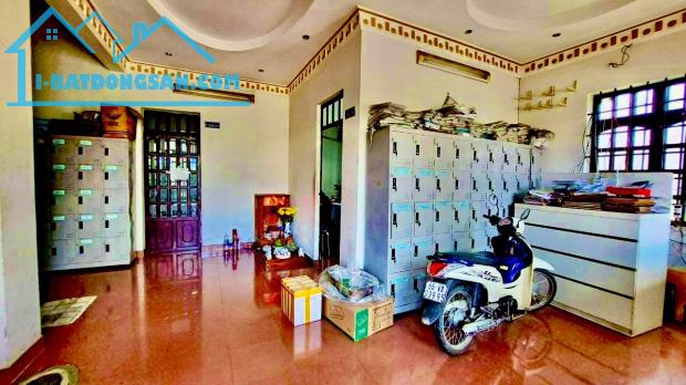 Hóc Môn 2.000m2 Nhà Xưởng, Khu nhà Văn Phòng 3 tầng giá 25 triệu - 1