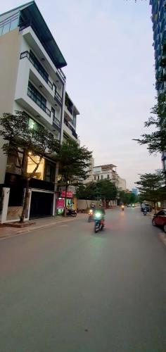 Bán nhà ngõ 655 phố Lạc Long Quân Tây Hồ kinh doanh 35 tỷ. - 2