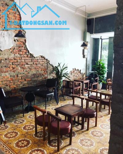 SANG QUÁN CAFE TRUNG TÂM THÀNH PHỐ HUẾ ĐỊA CHỈ 12 Nguyễn Lương Bằng, Phú hội, Tp Huế - 4