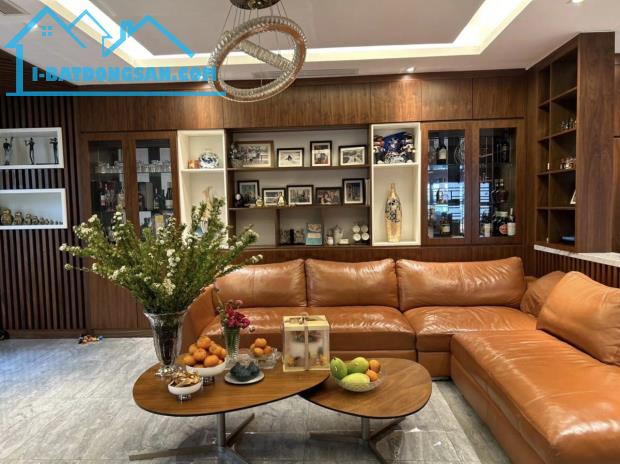 ĐƯỜNG LÁNG VỊ TRÍ MAX ĐẸP LÔ GÓC 3 MẶT NGÕ ÔTÔ KINH DOANH ĐỈNH 126m2x 5 TẦNG MẶT TIỀN 7.5m - 1