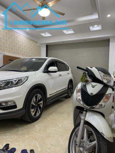 Kinh doanh oto tránh.  Hoàng Văn Thái, Q Thanh Xuân. DT: 50m,MT: 5m: Giá: 11,5 tỷ - 3