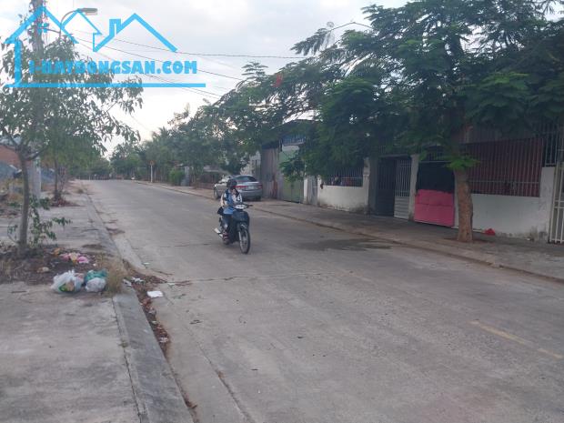 Bán đất mặt tiền đường rộng 13m trung tâm xã Phước Đồng Nha Trang.