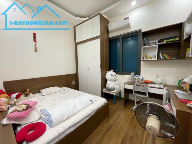 Bán Nhà Đường Láng Đống Đa 40m Đẹp