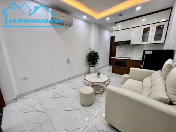 Bán siêu tòa CCMN phố Chiến Thắng 104m2x8T thang máy, MT10.6m, 33PKK thầu 1.2 tỷ/năm - 2