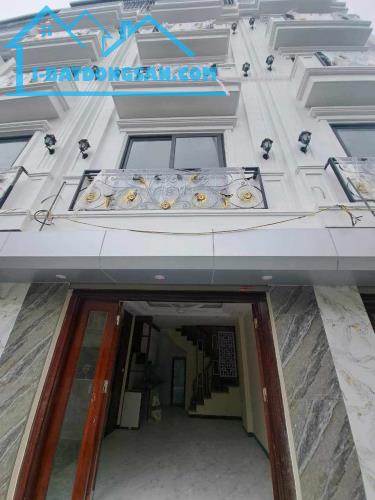 CÔNG TY MỞ BÁN 5 CĂN NHÀ ĐẸP 5 Tầng NGÕ 72 LA DƯƠNG GIÁ TỪ 3 TỶ. 0975886689