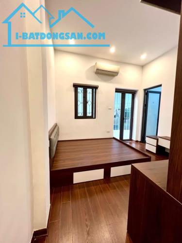 Nhà ven đô 40m2 full nội thất, ôtô đỗ cửa, gần chợ, nhà văn hoá, trường các cấp.giá 2,5 tỷ - 4