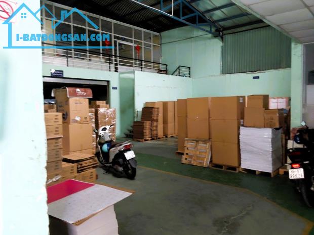 Cho thuê kho xưởng 1600m2 mặt tiền đường 22 Linh Đông