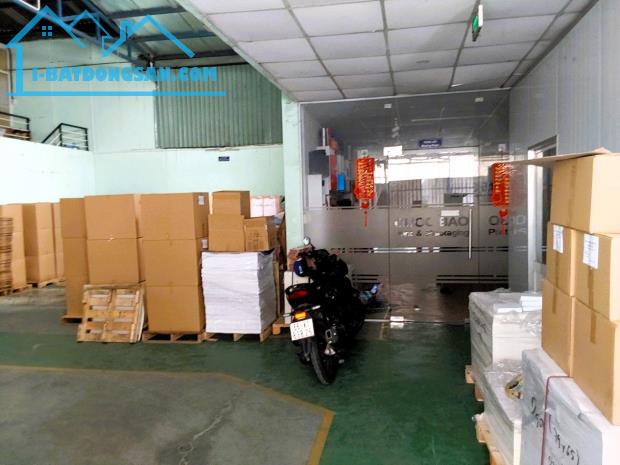 Cho thuê kho xưởng 1600m2 mặt tiền đường 22 Linh Đông - 1