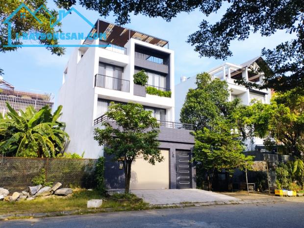 Cần bán nhanh lô nhà phố D diện tích 4,5x20m (90m2) tại KDC Nam Long Q9 giá 7.55tỷ - 2