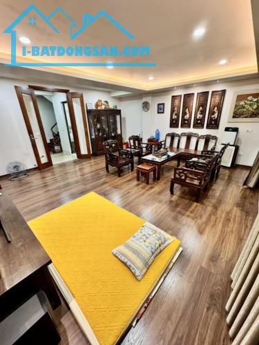 ĐẸP! 1 NHÀ RA MẶT PHỐ HÀO NAM ÔTÔ THANG MÁY KINH DOANH VP 62m2 x 7 TẦNG MẶT TIỀN 6m, 20 tỷ - 2
