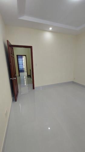 Bán nhà MT Đông Thạnh 4 ,Hóc Môn , cho thuê 10 triệu , 2Tx 250m2 . Giá chỉ 6.9  tỷ (TL) - 2