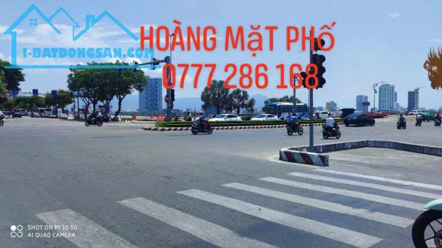 Mặt Tiền 2 Tầng Kinh Doanh Phố Biển- Bà Huyện Thanh Quan- 420m2 - Ngang 10m- Giá : 34 Tỷ 8 - 2