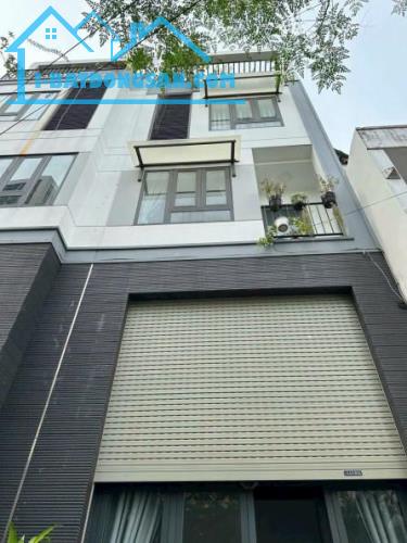 Bán nhà hẻm 4m mới cứng Lê Quang Định 4x9,5 lửng + 2 lầu giá 6,5 tỷ