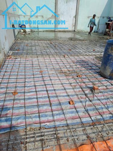 BÁN NHÀ XƯỞNG HƠN 200M2, NGANG 10M - ĐƯỜNG 6M THẠNH LỘC QUẬN 12 - CHỦ CHO THUÊ DÒNG TIỀN - 2