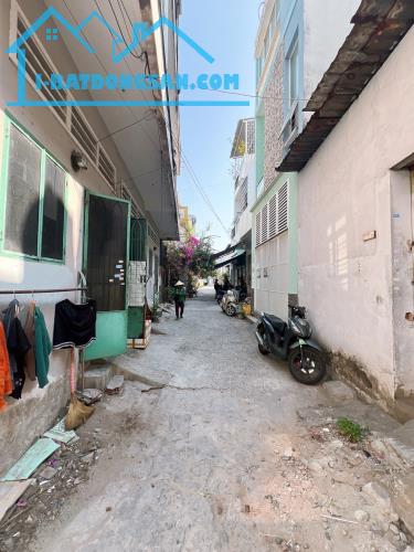 Định cư bán bấp căn góc 2 mặt tiền xe hơi sát mặt tiền Đô Đốc Long Tân Phú Chỉ 10.8 Tỷ - 2