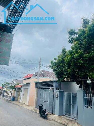 🏠Bán Nhà Cấp 4 Mặt Tiền Kp 8 P. Long Bình DT 90m2 Giá 2,290 Tỷ - 1