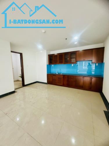 Có ngay Penhouse 315m2 chỉ với 7 tỷ ngay trung tâm Quận 8 tòa Samland Giai Việt - 2