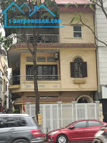 Bán nhà mặt đường Giải Phóng, Đống Đa. 152 m2 x MT 7,8 m. Ô tô, KD xây toà VP cho thuê.
