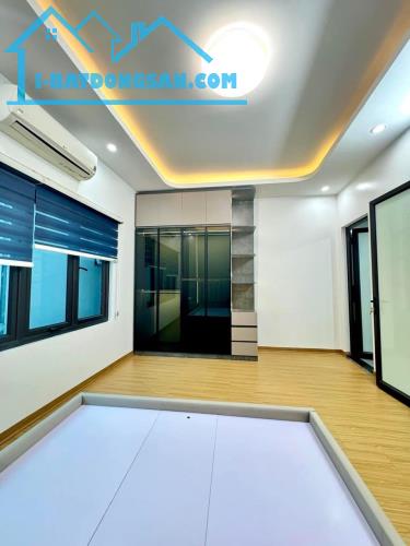 CHỈ 5 TỶ - 30M2 - PHỐ VIP QUAN NHÂN - TIỆN ÍCH NGẬP TRÀN - NHÀ MỚI TINH FULL NỘI THẤT - Ở - 1