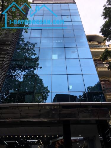 Bán nhà mặt phố Đê La Thành, Đống Đa. 113 m2 x 6 Tầng x Mt 6,7m. Ô Tô Kinh Doanh Cho Thuê.