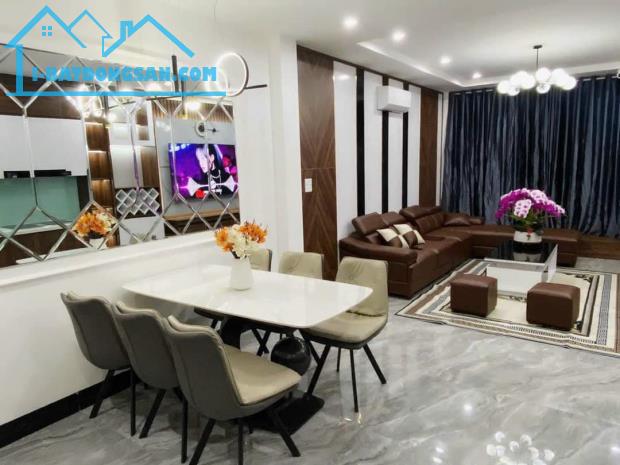 Siêu phẩm P.Long Biên 50m2 6T gara oto thang máy ngõ thông hàng xóm Aone.9,5tỷ