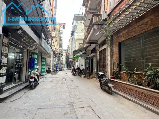 BÁN NHÀ YÊN XÁ, Ô TÔ CÁCH 40M - NGÕ SH QUAY ĐẦU- THOÁNG 2 MẶT