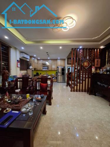 Bán nhà Hoàng Như Tiếp,Long Biên 4 tầng,91m2 full nội thất nhỉnh 14 tỷ