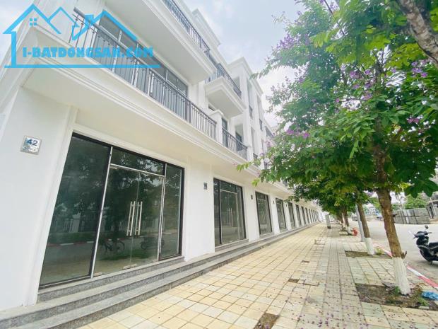 Nhà vườn liền kề gần đường vành đai 4, diện tích 126,7m2, vỉa hè rất rộng, giá chỉ 9X tỷ - 1