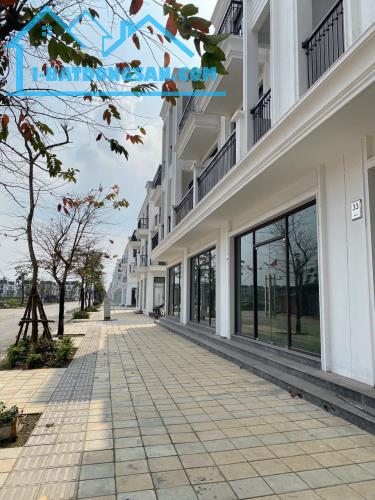 Nhà vườn liền kề gần đường vành đai 4, diện tích 126,7m2, vỉa hè rất rộng, giá chỉ 9X tỷ - 2