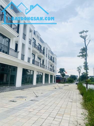 Nhà vườn liền kề gần đường vành đai 4, diện tích 126,7m2, vỉa hè rất rộng, giá chỉ 9X tỷ - 3