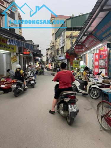 BÁN  CĂN NHÀ  SIÊU PHẨM KIM CHUNG ĐÔNG ANH        - Nhà nằm ngày đường trục chính kinh Doa - 2