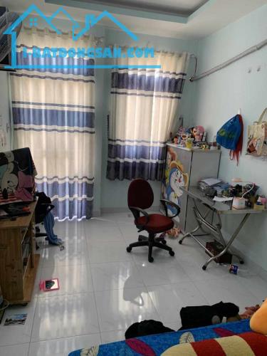 Bán Nhà Bình Tân, Hương Lộ 2,5 tầng, 30m2 , Giá 1.9 tỷ ( thương lượng ) - 1