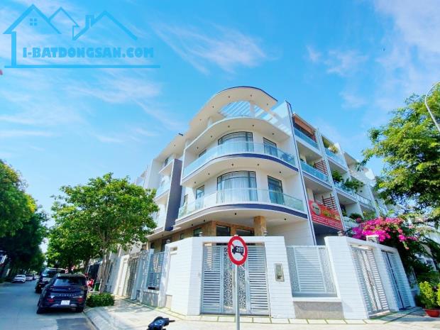 Căn góc siêu hiếm VẠN PHÚC CITY - NGANG 8M - 5 TẦNG - NỘI THẤT HIỆN ĐẠI ĐẮT TIỀN - 1