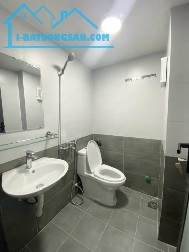 Bán Tòa căn hộ mini 7 tầng thang máy đường xuân la quận tây hồ 10 phòng giá bán 11 tỷ
