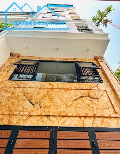Bán nhà mặt phố Vũ Ngọc Phan, Đống Đa. 123 m2 x 7T x Mt 6,7m. Ô Tô Kinh Doanh Cho Thuê.