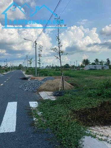 Đất Đẹp - Giá Tốt - Chính Chủ Cần Bán Lô Đất Tại khu tái định cư xã Tân Phú Thạnh, Hậu - 2